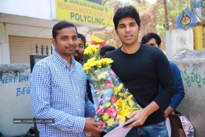 Allu Sirish At Government Primary School - 6 of 21