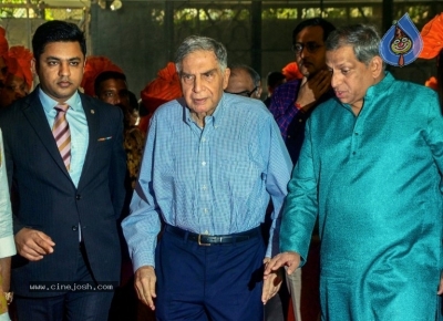 Amit Thackeray Wedding Reception Photos - 15 of 35