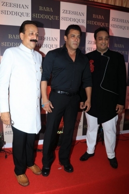 Baba Siddique Iftar Party 2018 - 2 of 11