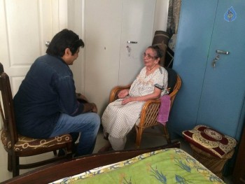 Balakrishna Meets His Senior Citizen Fan - 2 of 8