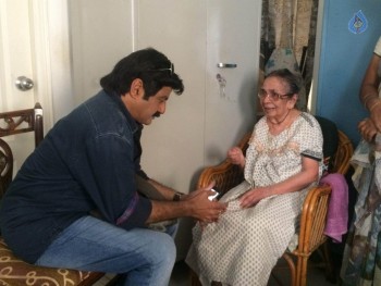 Balakrishna Meets His Senior Citizen Fan - 3 of 8