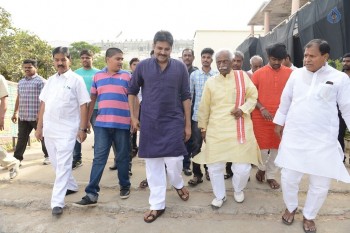 Bandaru Dattatreya meets Pawan Kalyan - 2 of 14