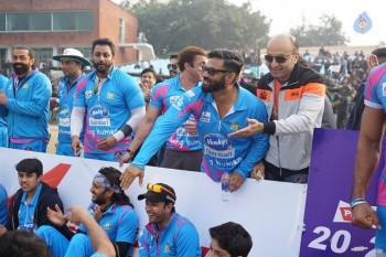 Bhojpuri Dabanggs Vs Mumbai Heroes Match  - 25 of 50