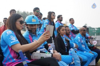 Bhojpuri Dabanggs Vs Mumbai Heroes Match  - 48 of 50