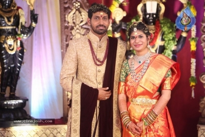 Boyapati Srinu Brother Daughter Tejaswini Weds Midhun Photos - 39 of 51