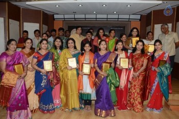 Bullithera Mahila Siromani Awards 2016 - 5 of 32
