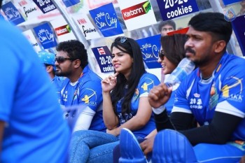 CCL 6 Karnataka Bulldozers Vs Telugu Warriors Final Match Photos - 14 of 122