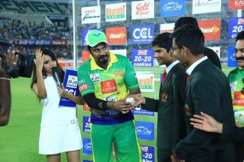 CCL 6 Kerala Strikers Vs Chennai Rhinos Match Photos - 10 of 25