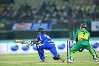 CCL 6 Kerala Strikers Vs Karnataka Bulldozers Match Photos - 1 of 51