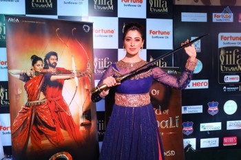 Celebrities at Baahubali VR Zone at IIFA - 21 of 39