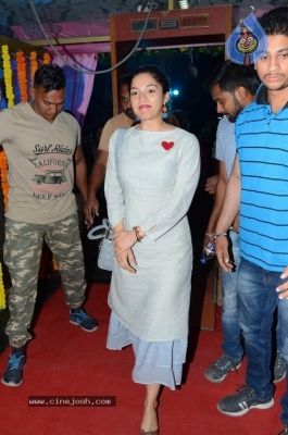 Celebrities at Jawaan Movie Premier Show - 25 of 35