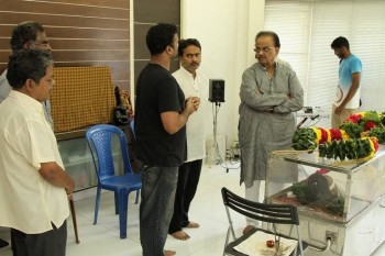 Celebrities Paid Homage to Sathyamurthy - 42 of 27