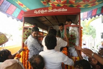 Celebrities Pay Homage To Director B Jaya Set 3 - 8 of 19