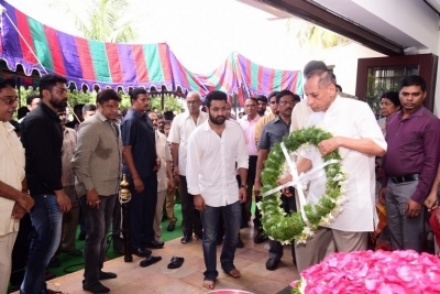 Celebrities Pay Homage To Nandamuri Harikrishna Set 3 - 27 of 39