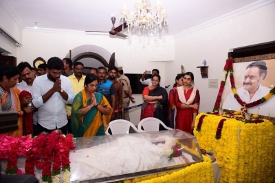 Celebrities Pay Homage To Nandamuri Harikrishna Set 4 - 22 of 37