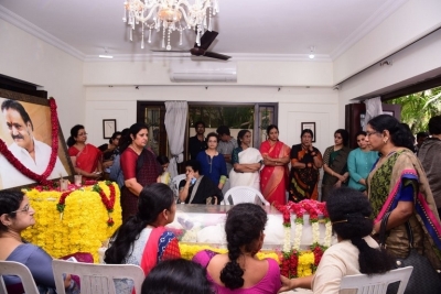 Celebrities Pay Homage To Nandamuri Harikrishna Set 6 - 18 of 40