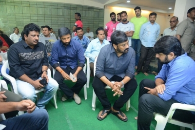 Celebs Pay Homage to Srikath Father - 34 of 36