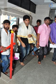 Chiranjeevi Birthday Special Pooja at Film Nagar Temple - 9 of 72