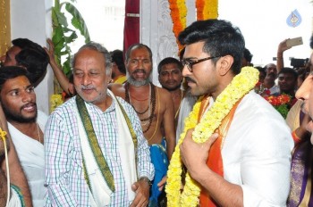 Chiranjeevi Birthday Special Pooja at Film Nagar Temple - 16 of 72