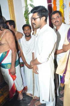 Chiranjeevi Birthday Special Pooja at Film Nagar Temple - 44 of 72