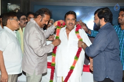 Chiranjeevi, Mohan Babu and Allu Aravind Meets Dasari Narayana Rao - 47 of 73