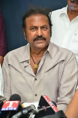 Chiranjeevi, Mohan Babu and Allu Aravind Meets Dasari Narayana Rao - 60 of 73