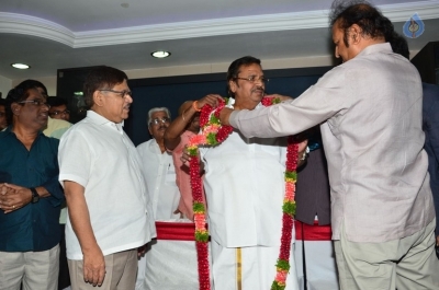 Chiranjeevi, Mohan Babu and Allu Aravind Meets Dasari Narayana Rao - 44 of 73