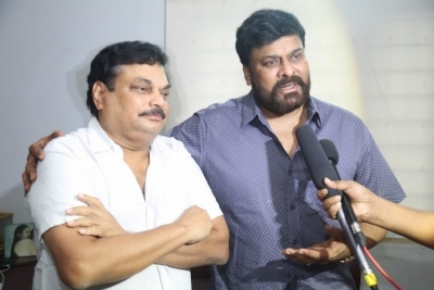 Chiranjeevi Pays Tribute To B Jaya - 19 of 21