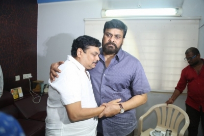 Chiranjeevi Pays Tribute To B Jaya - 21 of 21