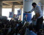 Chiru gets Rousing Reception at RGI Airport - 8 of 19