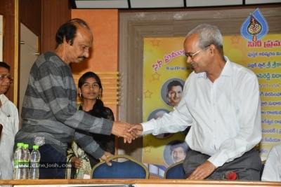 Cine Pramukhula Chemakkulu Book Release  - 14 of 21