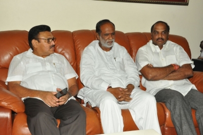 Dasari Narayana rao Condolences Photos 2 - 149 of 152