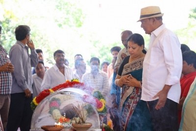 Dasari Narayana Rao Condolences Photos 4 - 2 of 83