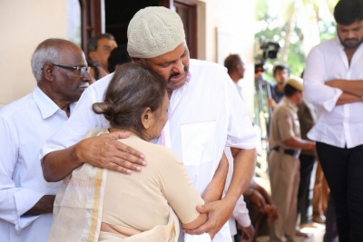 Dasari Narayana Rao Condolences Photos 4 - 15 of 83