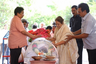 Dasari Narayana Rao Condolences Photos 4 - 17 of 83