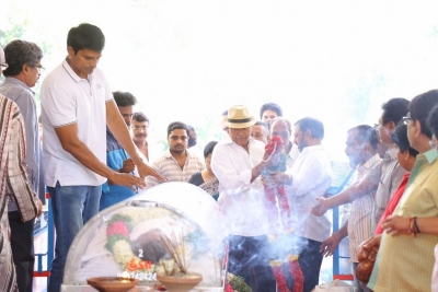 Dasari Narayana Rao Condolences Photos 4 - 65 of 83