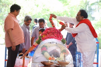 Dasari Narayana Rao Condolences Photos 4 - 79 of 83