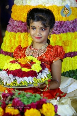 Deepthi Mamidi Organised Bathukamma Celebrations at Madhapur - 11 of 38