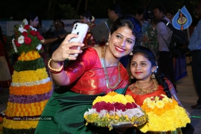 Deepthi Mamidi Organised Bathukamma Celebrations at Madhapur - 22 of 38