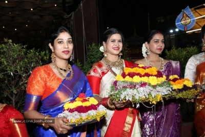 Deepthi Mamidi Organised Bathukamma Celebrations at Madhapur - 34 of 38