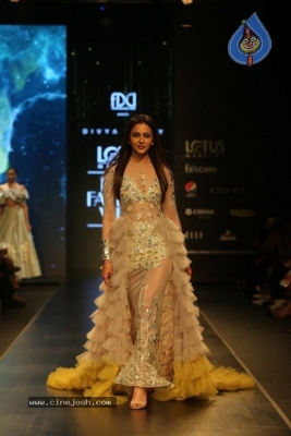 Divya Reddy Showcase at India Fashion Week - 30 of 40