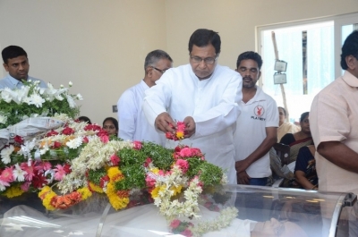 DR C Narayana Reddy Condolence Photos - 26 of 42