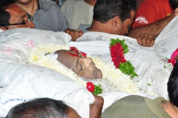 Edida Nageswara Rao Condolences Photos 1 - 21 of 126