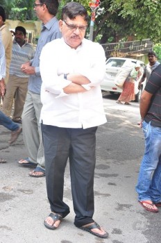 Edida Nageswara Rao Condolences Photos 1 - 54 of 126