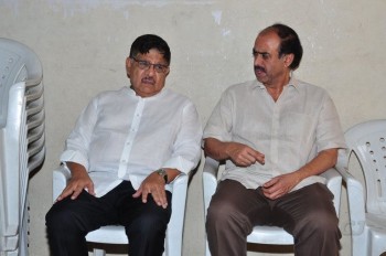 Edida Nageswara Rao Condolences Photos 1 - 118 of 126