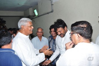 Edida Nageswara Rao Condolences Photos 2 - 31 of 138