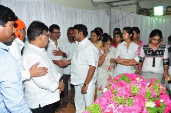 Edida Nageswara Rao Condolences Photos 2 - 35 of 138