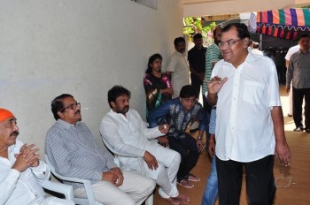 Edida Nageswara Rao Condolences Photos 2 - 23 of 138