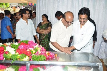 Edida Nageswara Rao Condolences Photos 2 - 42 of 138