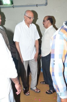 Edida Nageswara Rao Condolences Photos 2 - 69 of 138